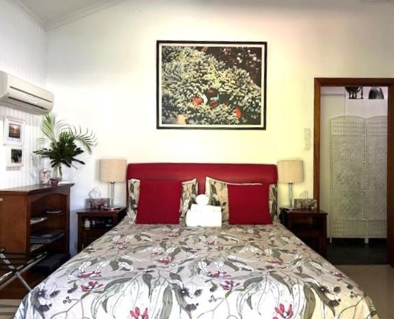 Bed & Breakfast South Pacific 4*